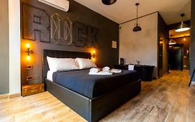 La Perla Nera Suites&Happiness